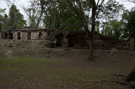Grand Plaza Edifice XI at Yaxchilan Ruins - yaxchilan mayan ruins,yaxchilan mayan temple,mayan temple pictures,mayan ruins photos